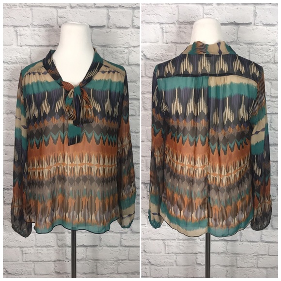 Francesca's Collections Tops - Francesca’s Abstract Semi Sheer Tie Blouse Sz S
